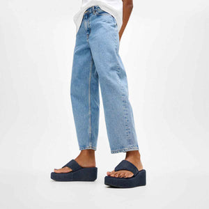 Fit Flop Platfformss Wedge Toe Post Denim Dark Denim סנדלי פיטפלופ לנשים כחול