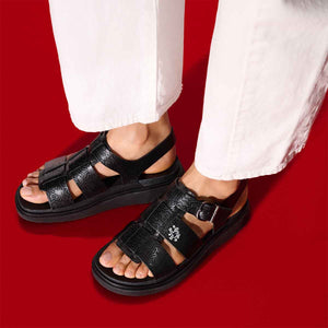 Fit Flop X Keith Haring Gen-FF Fisherman Sandals Black סנדלי פיטפלופ לנשים