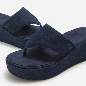 Fit Flop Platfformss Wedge Toe Post Denim Dark Denim סנדלי פיטפלופ לנשים כחול