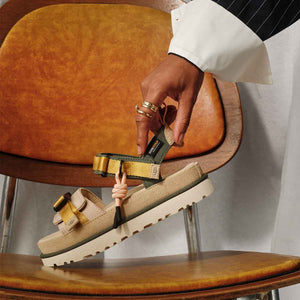 UGG Goldenstar Wildwood Sand Castle סנדלי אגג נשים