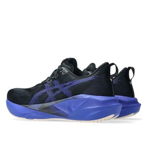 Asics Novablast 5 Men Black Cobalt Burs נעלי ריצה נובה בלאסט 5 לגברים