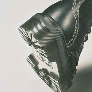 Dr. Martens 8 Eye Boot Black מגפי ד"ר מרטנס
