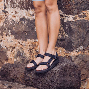 Teva Original Universal Black סנדלי נשים