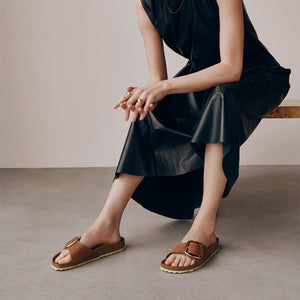 בירקנשטוק כפכפי נשים מדריד אבזם גדול קוניאק Birkenstock Madrid Big Buckel Leather Cognac