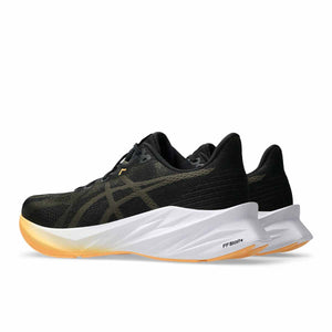 Asics Dynablast 5 Men Black Brown Stone נעלי ריצה דיינה בלאסט 5 לגברים