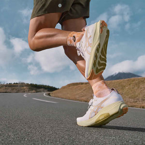 Asics Gel Kayano 32 Men White Orange Glow נעלי ריצה ג`ל קיאנו 32 לגברים