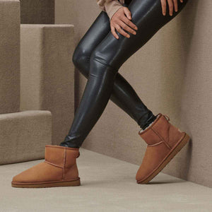 UGG Classic Mini Chestnut מגפי נשים קלאסיק מיני חום