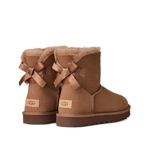 UGG Mini Bailey Bow II Rocky Oak מגפי נשים מיני בלי בו חום רוקי
