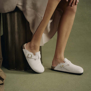 Birkenstock Boston Shearling Antique White בוסטון פרווה לבן עתיק בירקנשטוק כפכפי נשים