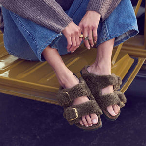 Birkenstock Arizona Big Buckle Teddy Concr Gray כפכפי נשים בירקנשטוק