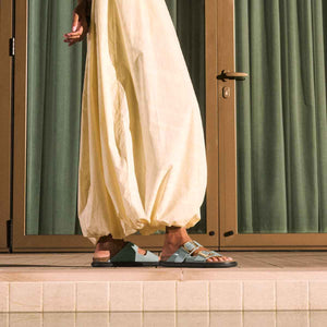 Birkenstock Arizona Droplet Buckle High-Shine Pure Sage כפכפי אריזונה דרופלט אבזם סייג' לנשים