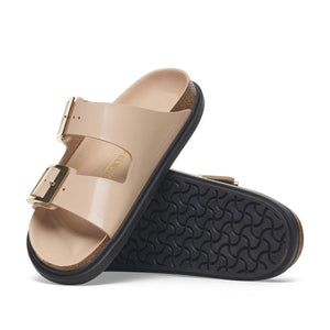 Birkenstock Arizona Droplet Buckle High-Shine New Beige כפכפי בירקנשטוק אריזונה דרופלט אבזם