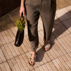 Birkenstock Arizona Droplet Buckle High-Shine New Beige כפכפי בירקנשטוק אריזונה דרופלט אבזם