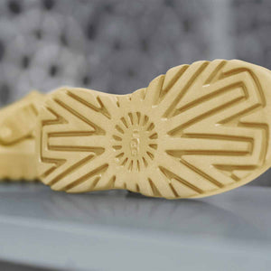 UGG GoldenGlow Slide Golden Apple כפכפי גולדנגלאו סלייד צהוב