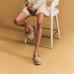 UGG Goldenstar Hi Clog Sand כפכפי גולדנסטאר היי קלוג סנד