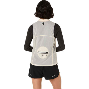 Asics Metarun Packable Gilet Women Cream ג'קט ריצה לנשים
