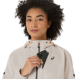 Asics Fujitrail Elite Waterproof Jacket Woman Cream ג'קט ריצה לנשים