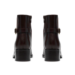Clarks 26329345 Wrenn Buckle Dark Brown Lea מגפי קלארקס לנשים