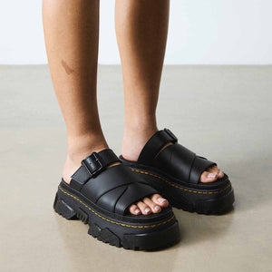 Dr. Martens Mattison Slide Sandal כפכפי ד"ר מרטינס לנשים