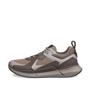 Ecco Biom 2.2 M Taupe סניקרס אקו לגברים ביום 2.2 טיופ