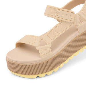 Reef Water Rem Higher Pale Banana סנדלי נשים ריף