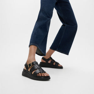 Fit Flop Gen-FF Leather Fisherman Sandals All Black סנדלי נשים פיט פלופ שחור