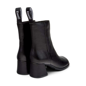 Camper Kora Black Leather Ankle Boots מגפי קמפר לנשים