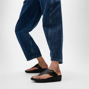 Fit Flop Lulu Resin Buckle Toe Post Sandals פיט פלופ לולו אבזם שחור