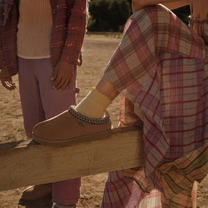 UGG Tasman II Chestnut כפכפי טאזמן חום לנשים