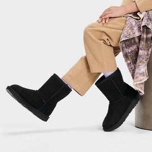 מגפי ילדים שחור UGG Classic II Black