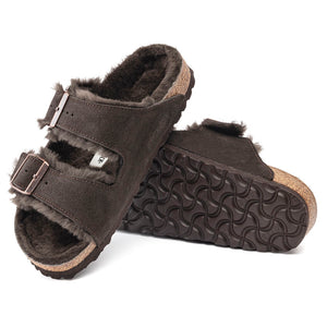 Birkenstock Arizona Fell Mocca בירקנשטוק כפכפי נשים אריזונה עם פרווה