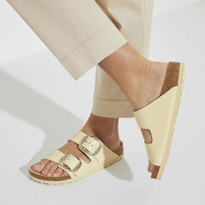 Birkenstock Arizona Big Buckle High-Shine Butter בירקנשטוק כפכפי נשים