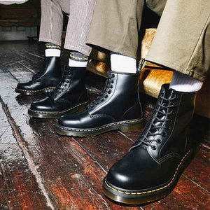נעלי ד״ר מרטינס Dr. Martens Boot Smooth Black 1460