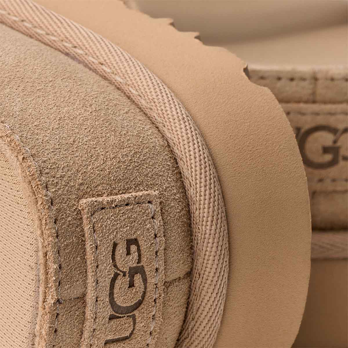 UGG Goldenstar Hi Cutout Slide Sand כפכפי אגג גולדנסטאר לנשים