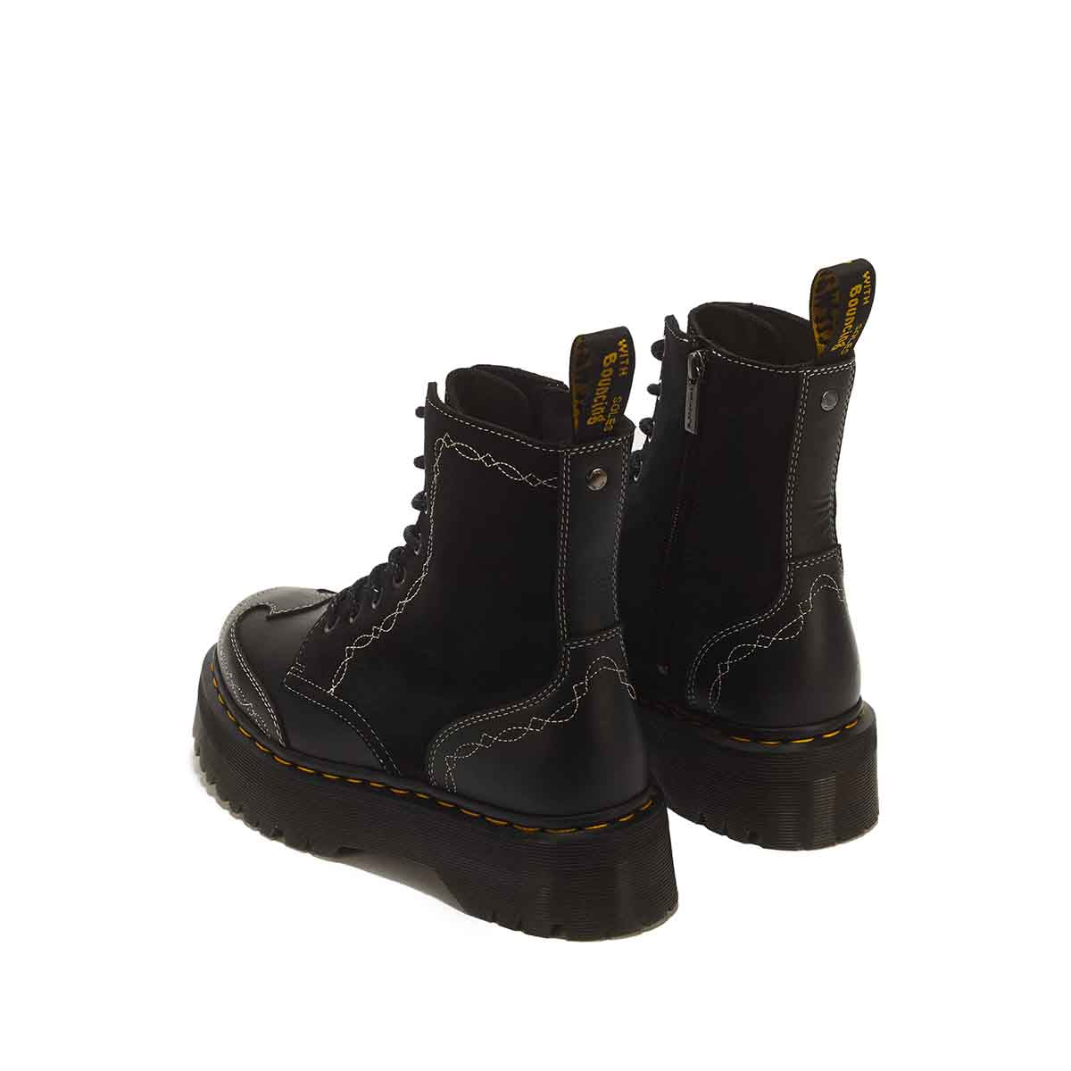 Dr. Martens 8 Eye Boot Black מגפי ד"ר מרטנס