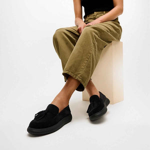 Fit Flop Suede Tassel Loafer All Black נעלי פיטפלופ לנשים