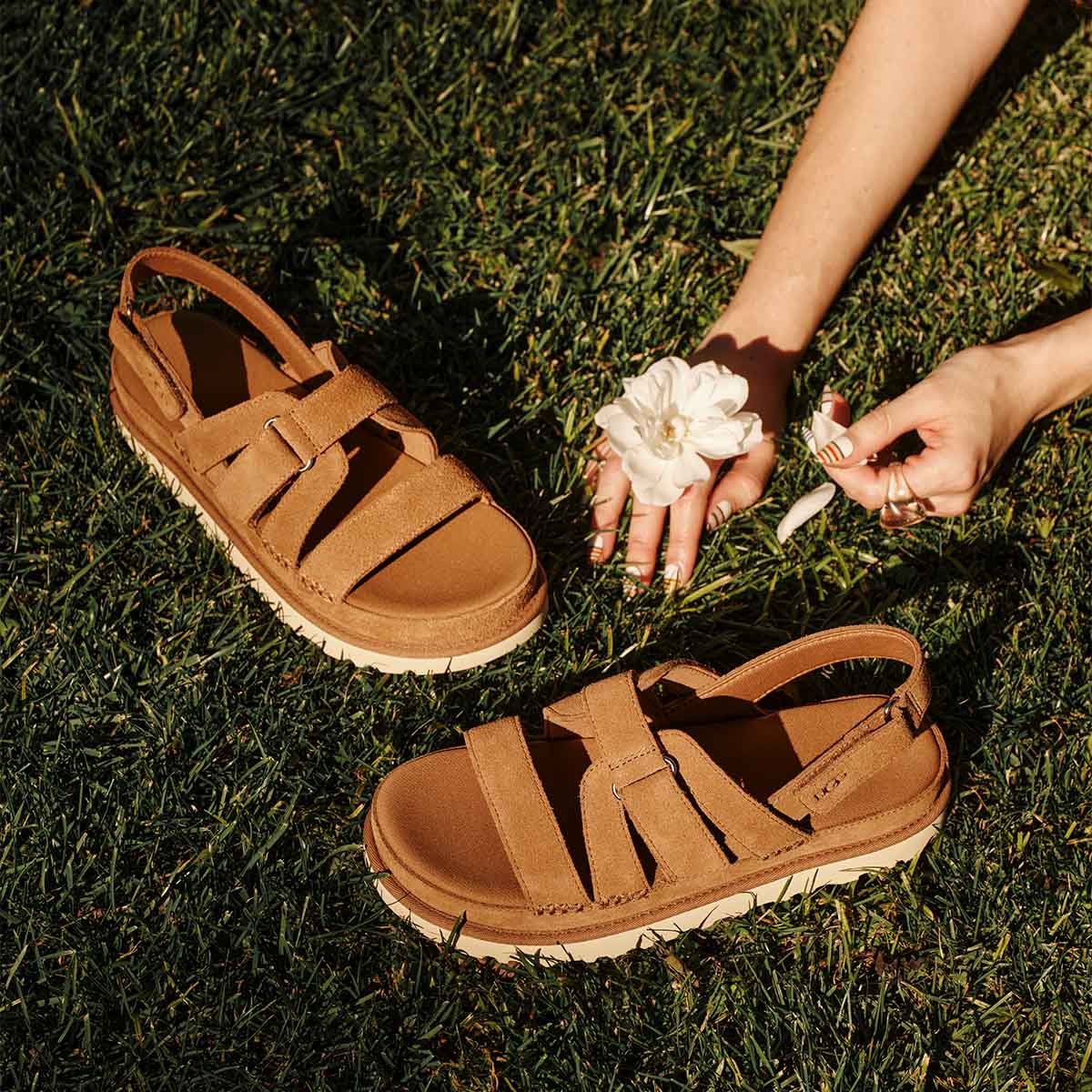 UGG Goldenstar Gleam Chestnut סנדלי נשים גולדנסטאר חום