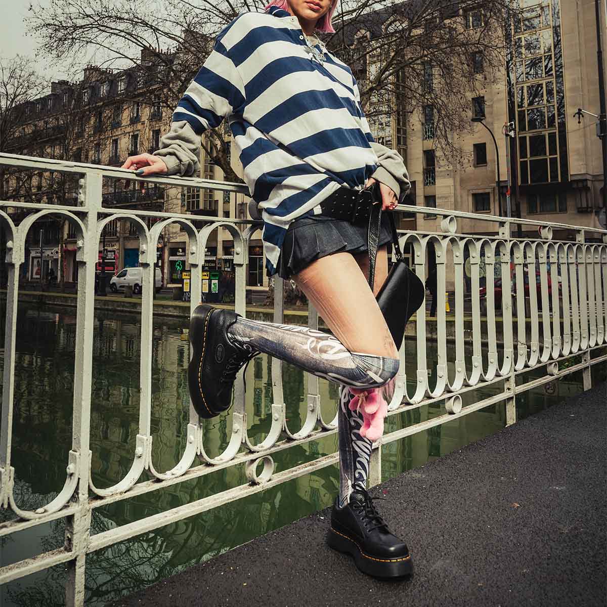 Dr. Martens Buzz 5-Eye Milled Nappa Leather Shoes Black נעלי ד"ר מרטנס לנשים