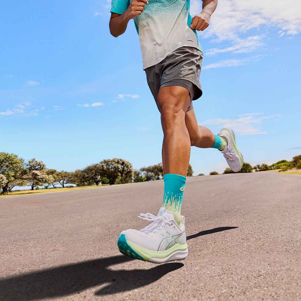 Asics Gel Kayano 33 Men White Energy Aqua נעלי ריצה ג`ל קיאנו 33 לגברים
