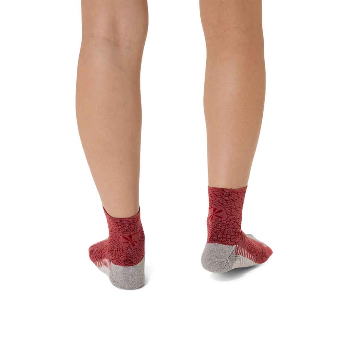Asics Performance Run Quarter Sock Unisex Dark Pink Clay  גרבי ריצה