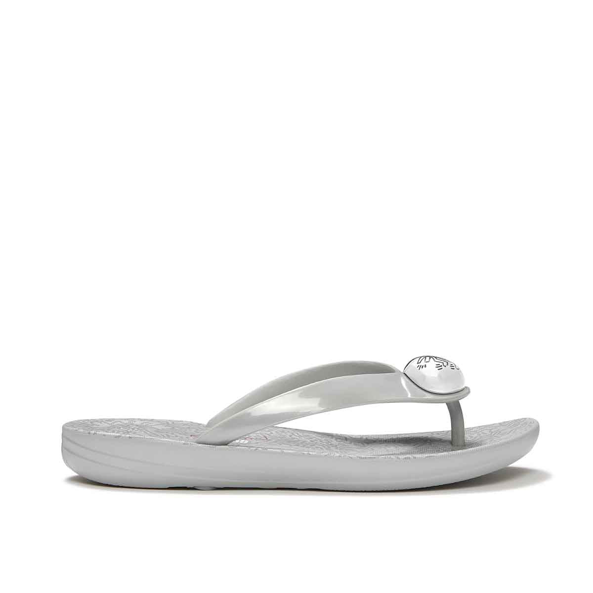 Fit Flop X Keith Haring Iqushion Button Flip-Flops Metallic Silver כפכפי פיטפלופ לנשים