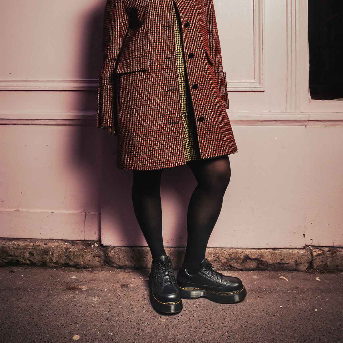 Dr. Martens Buzz 5-Eye Milled Nappa Leather Shoes Black נעלי ד"ר מרטנס לנשים