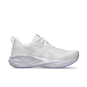 Asics Novablast 5 Women White Lilac Hint נעלי ריצה נובה בלאסט 5 לנשים