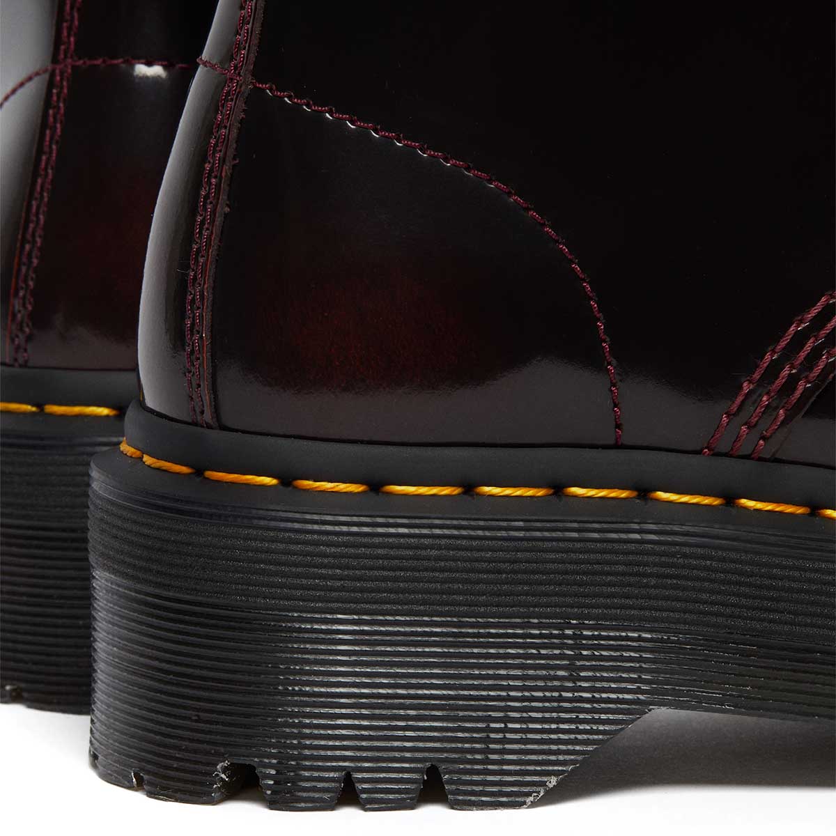 Dr. Martens Sinclair Jungle Boot Arcadia Cherry Red מגפי ד"ר מרטינס סינקלייר לנשים