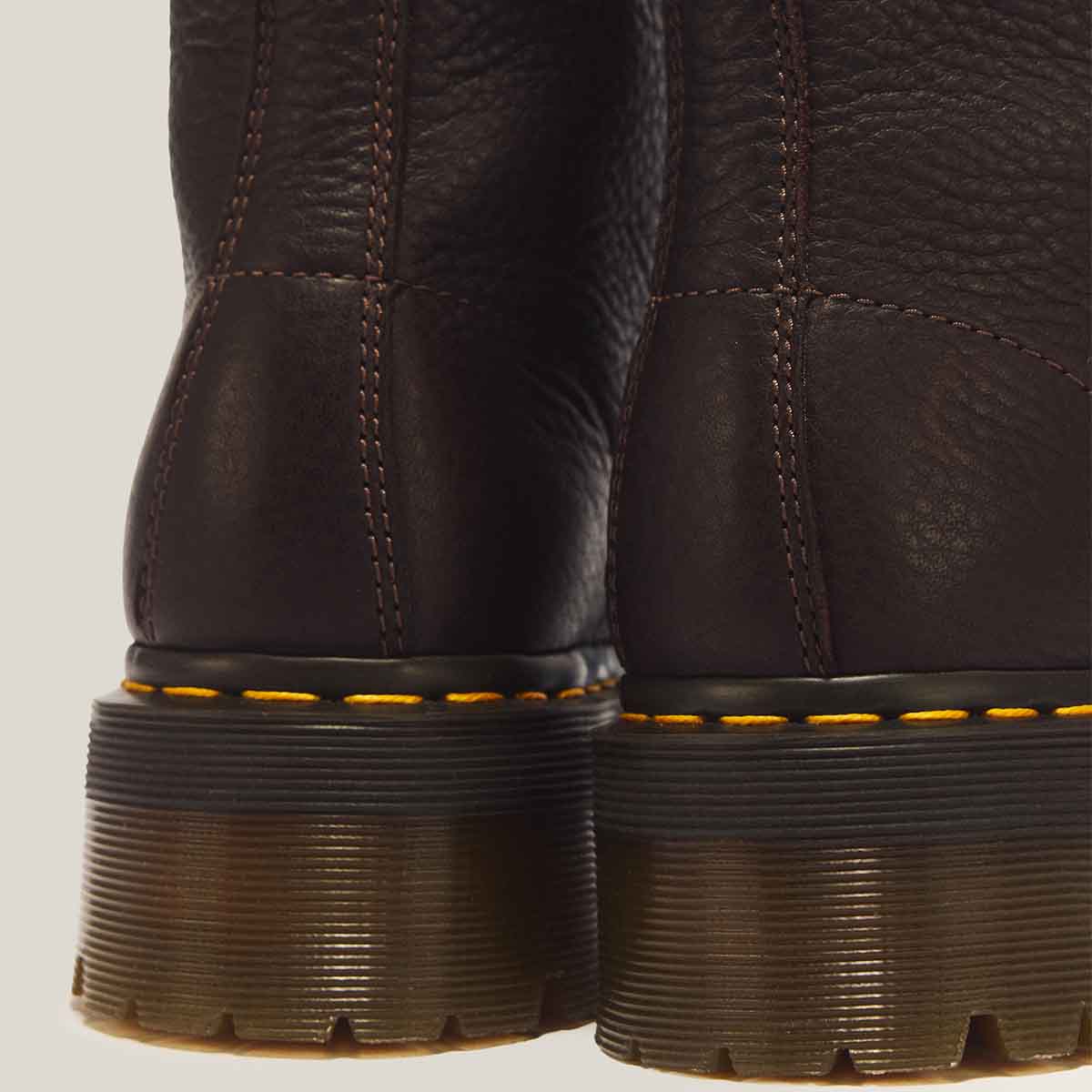 Dr. Martens Sinclair 8 Eye Boot Dark Brown מגפי ד"ר מרטנס סינקלייר יוניסקס