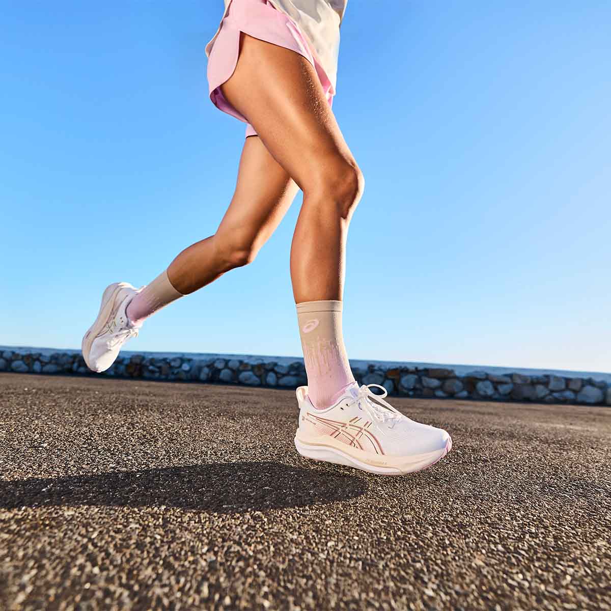 Asics Gel Kayano 33 Women White Hazy Lilac נעלי ריצה ג`ל קיאנו 33 לנשים