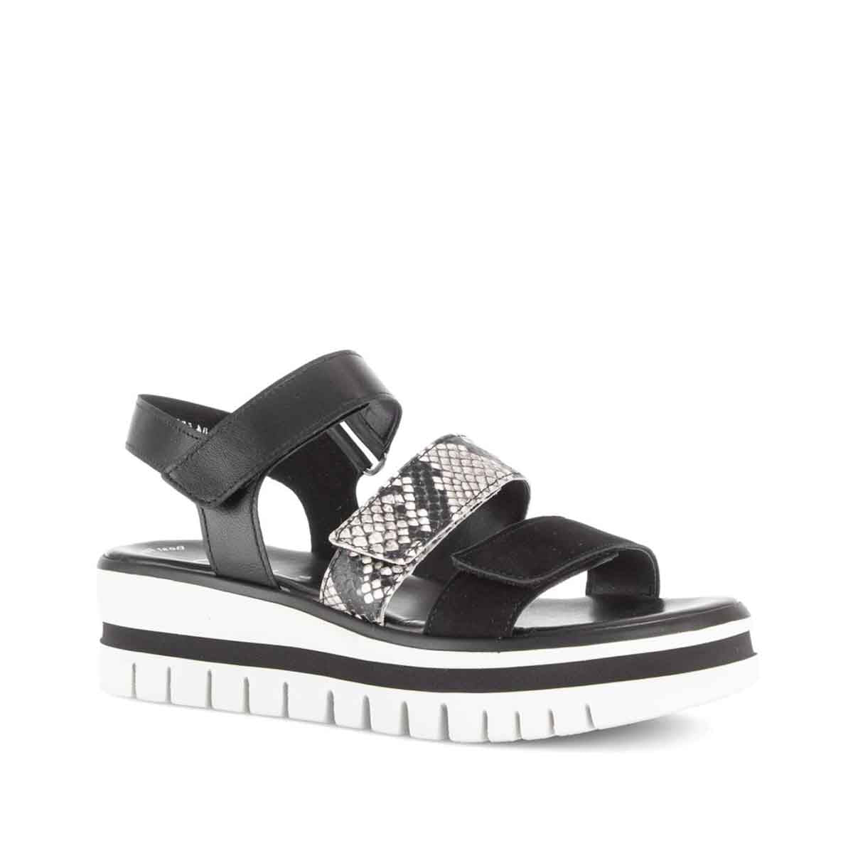 Gabor black platform sandal סנדלי גאבור לנשים