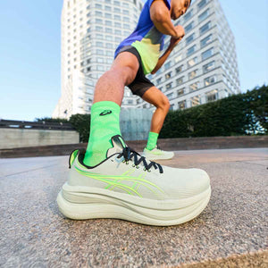 Asics Gel Nimbus 28 Men Cold Moss Illuminate Green נעלי ריצה ג`ל נימבוס 28 לגברים