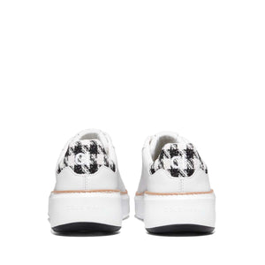 Cole Haan Grandpro Topspin Sneaker סניקרס נשים קול האן