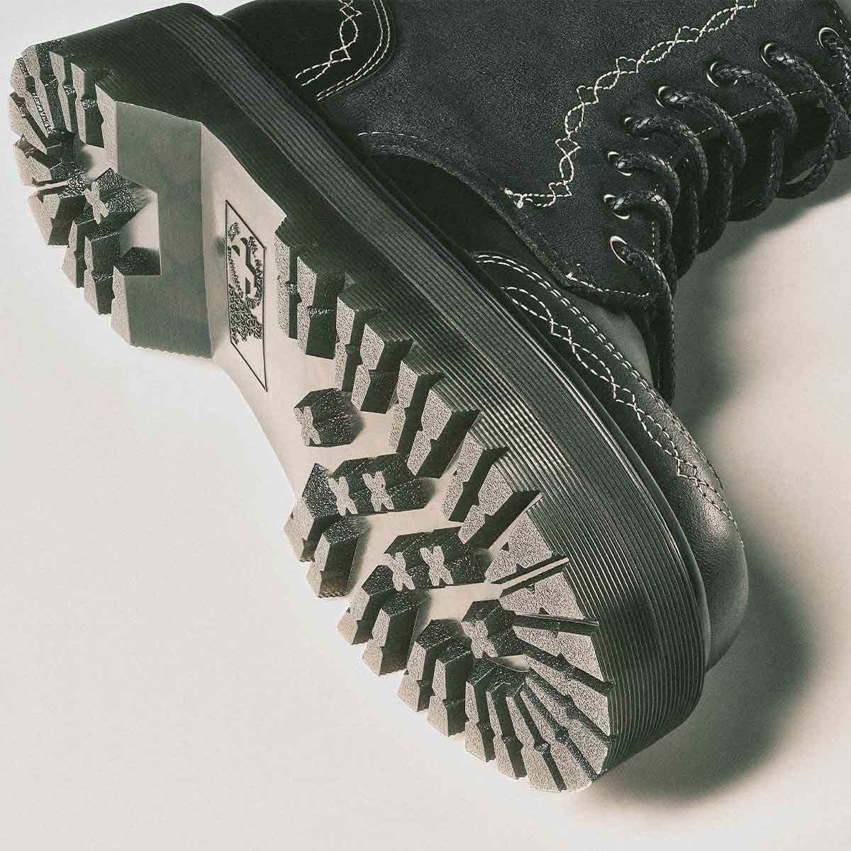 Dr. Martens 8 Eye Boot Black מגפי ד"ר מרטנס